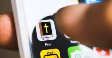 melhores-apps-de-biblia-para-facilitar-a-leitura-no-dia-a-dia-batistech